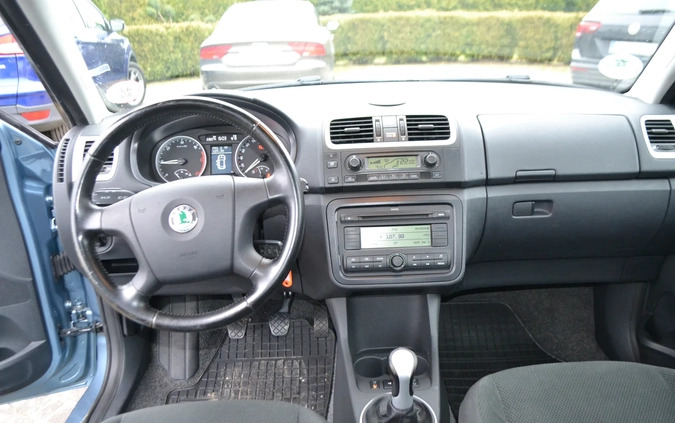 Skoda Fabia cena 12500 przebieg: 239400, rok produkcji 2007 z Czechowice-Dziedzice małe 92